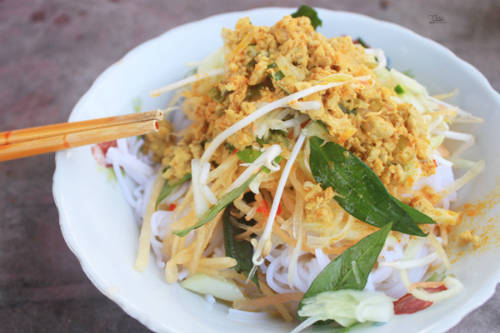 Bún kèn.